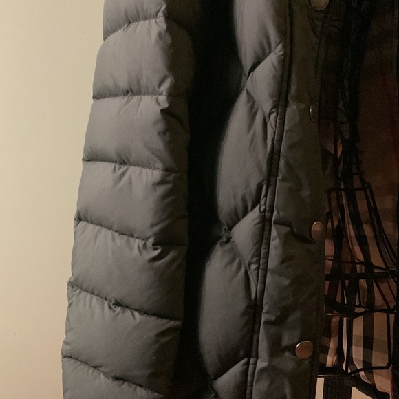 BURBERRY Goose Down Winter Parka - Picture 2 of 16